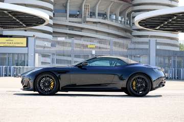 Volante 4.0 V8 auto