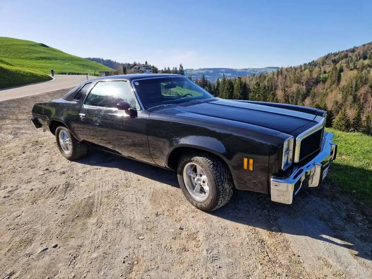 Chevrolet Malibu Classics Coupe Schwarz - 2