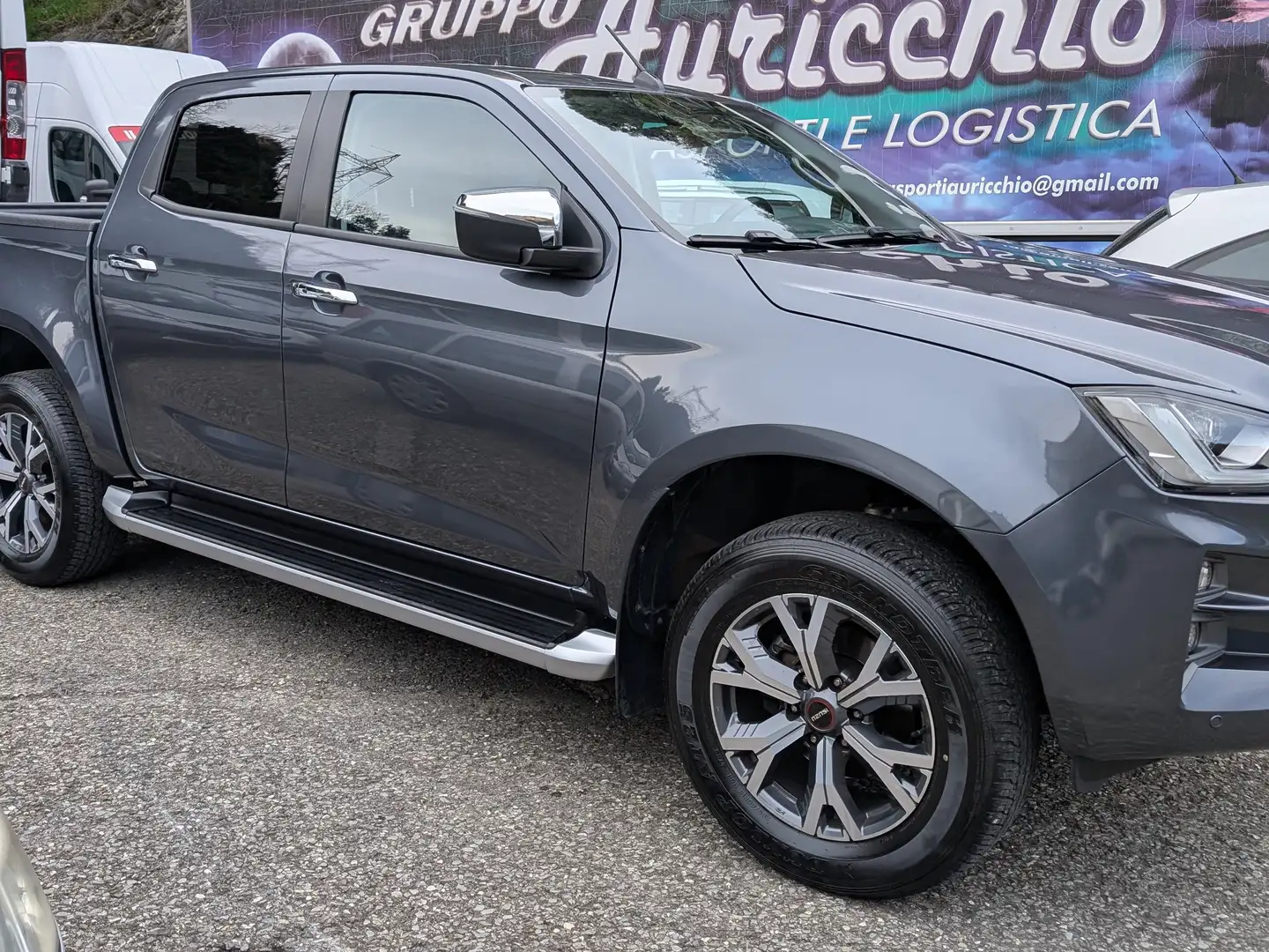 Isuzu D-Max D-Max IV 2021 1.9 td crew N60F 4x4 auto Grigio - 2