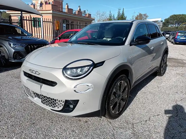 Fiat 600 1200 MHEV LA PRIMA DCT 110 CV NAV CAM"18 ITALIA