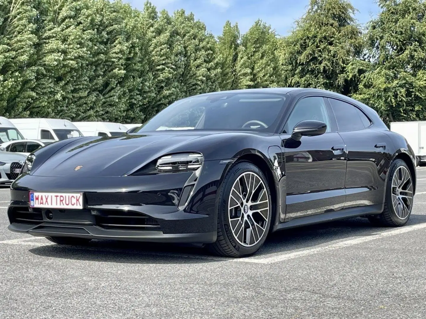 Porsche Taycan SportTurismo-57500€-Leasing 1552€/M GEEN BIV Zwart - 1