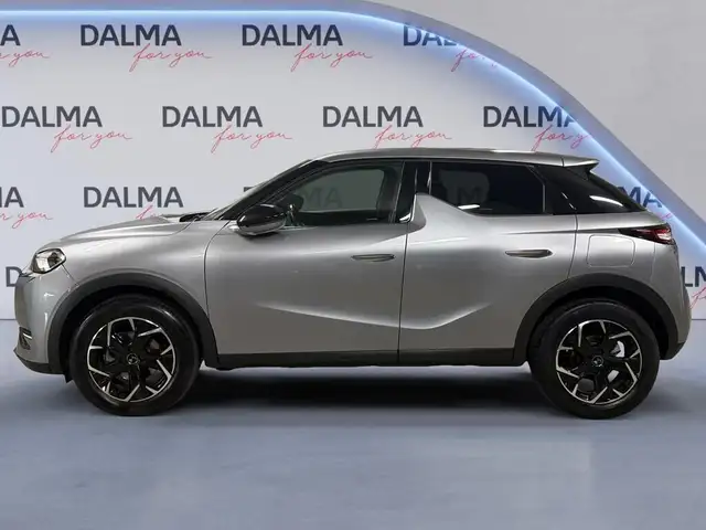 DS Automobiles DS 3 Crossback view 2