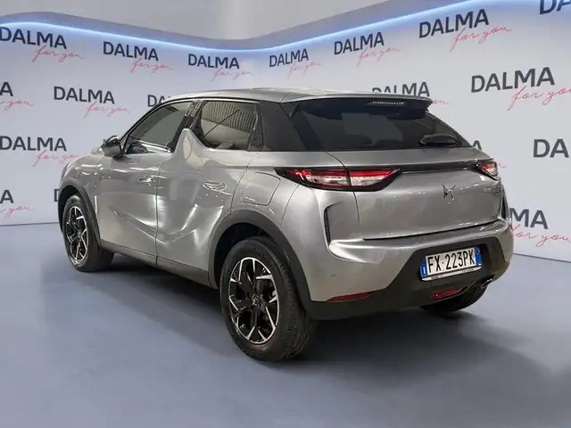 DS Automobiles DS 3 Crossback view 3