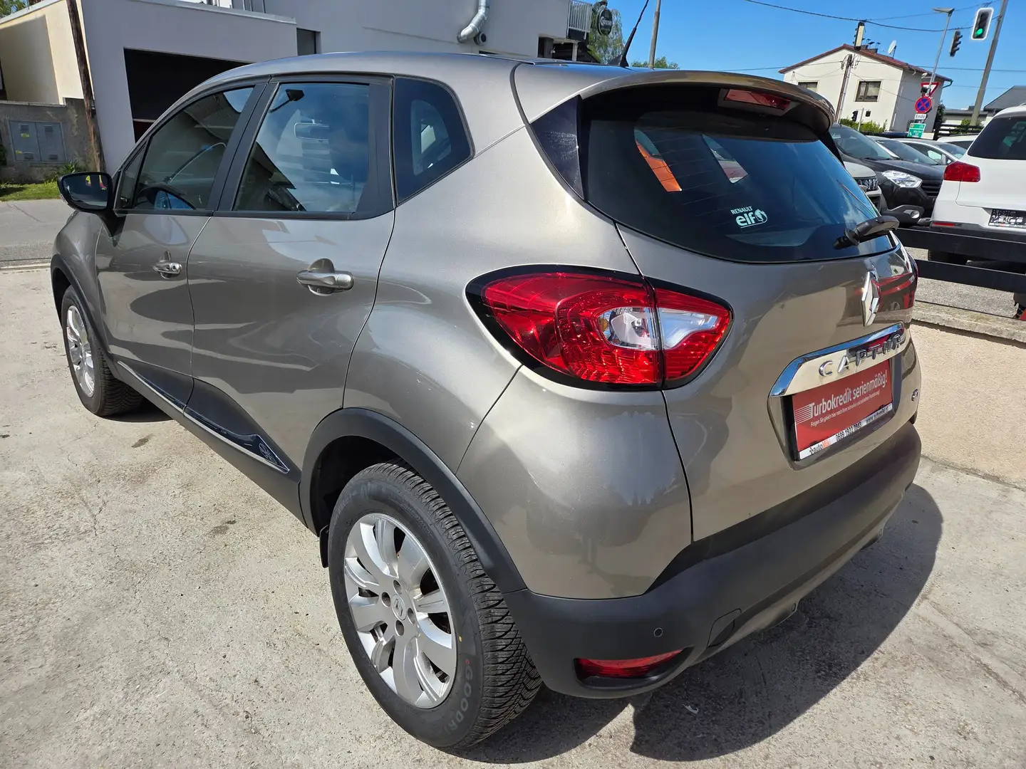 Renault Captur 1,5 dCi Diesel 90 Expression Energy Beige - 2
