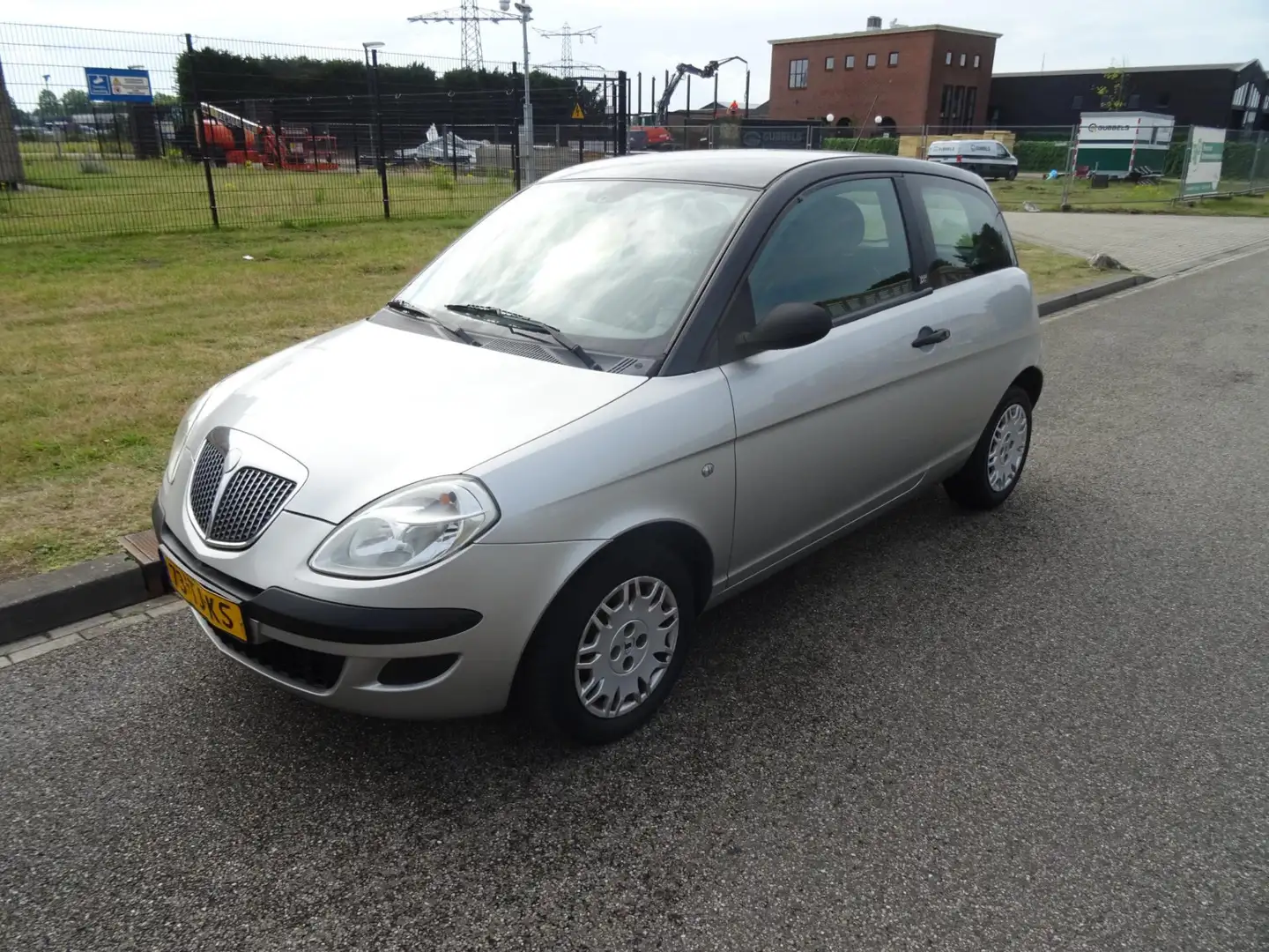 Lancia Ypsilon 1.2 Argento Grijs - 1