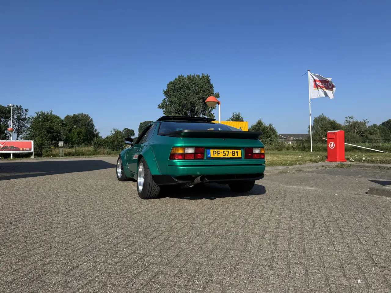 Porsche 944 Turbo, foto 4