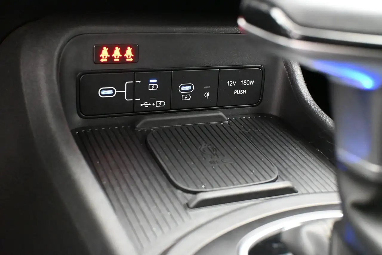 Hyundai KONA снимка Hyundai KONA