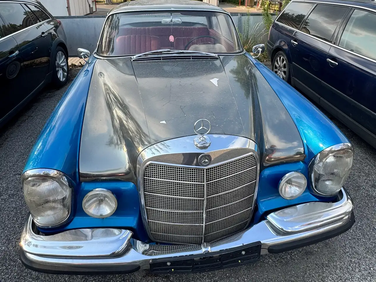 Mercedes-Benz 220 SE, foto 1