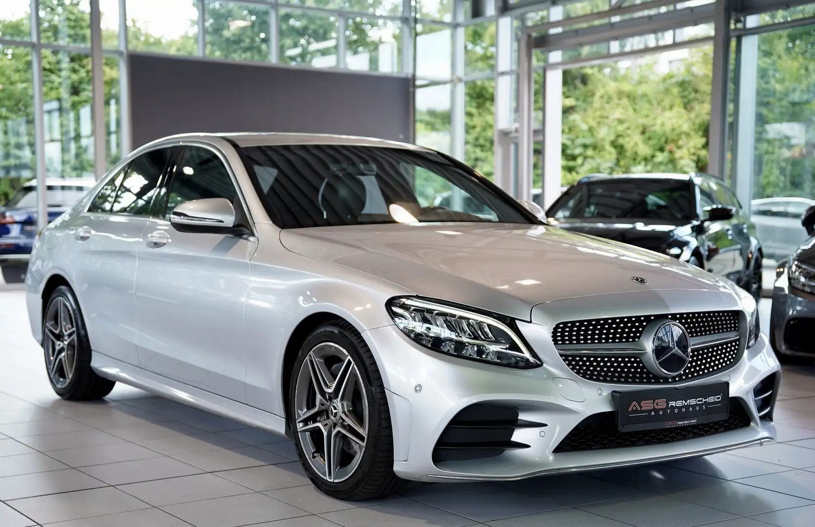 Mercedes-Benz C 220 d Limousine AMG Line *2.H *Navi*Leder*Kam Argent - 2