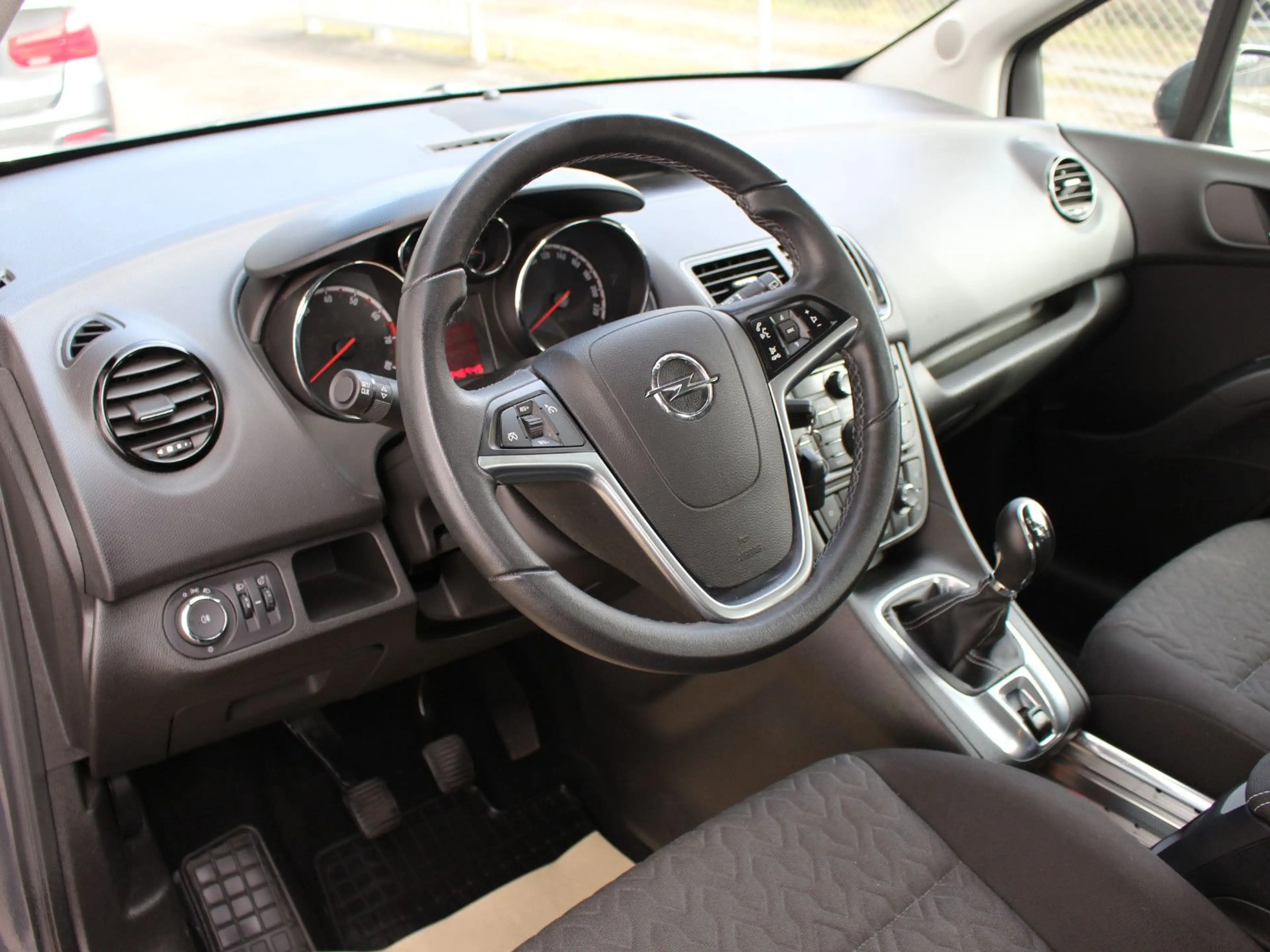 Opel Meriva B Active 1.4 Klima PDC Tempomat WR 1.Hand — photo 7