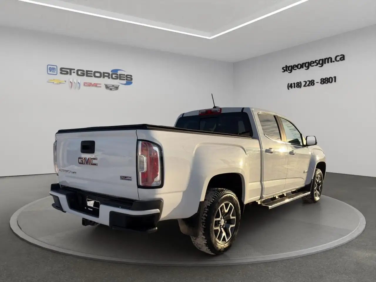 GMC Canyon photo GMC Canyon