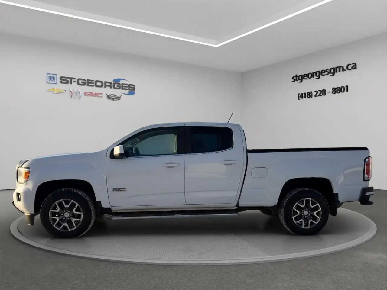 GMC Canyon photo GMC Canyon