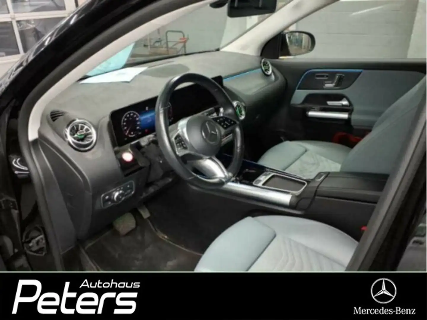 Mercedes-Benz GLA 220 GLA 220 Progressive Advanced + AHK/LED/Navi/RFK Schwarz - 2