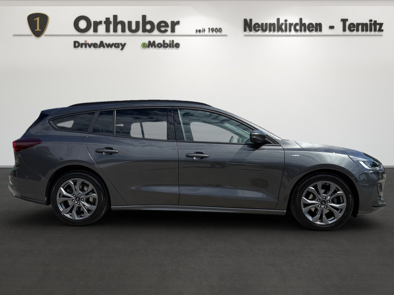 Ford Focus Traveller 1,0 EcoBoost Hybrid ST-Line — photo 3