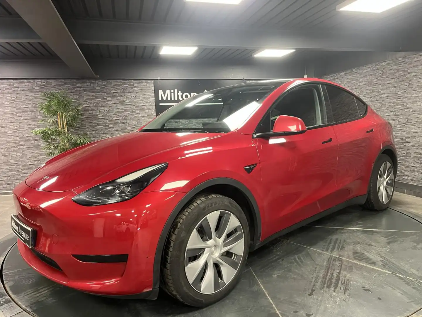 Tesla Model Y Model Y RWD  AUTONOMIE Standard Piros - 1