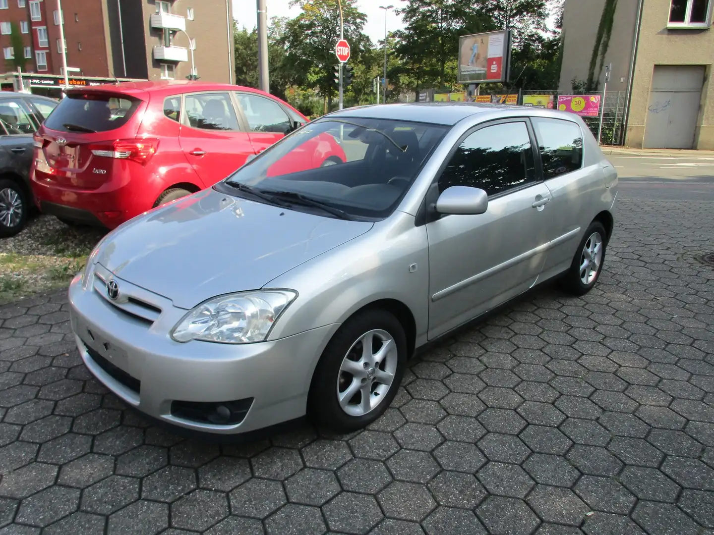 Toyota Corolla 1.4 VVT-i HU 3.2026 srebrna - 2