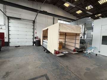 Gesloten Autotransporter VEZEKO elektrische Winch