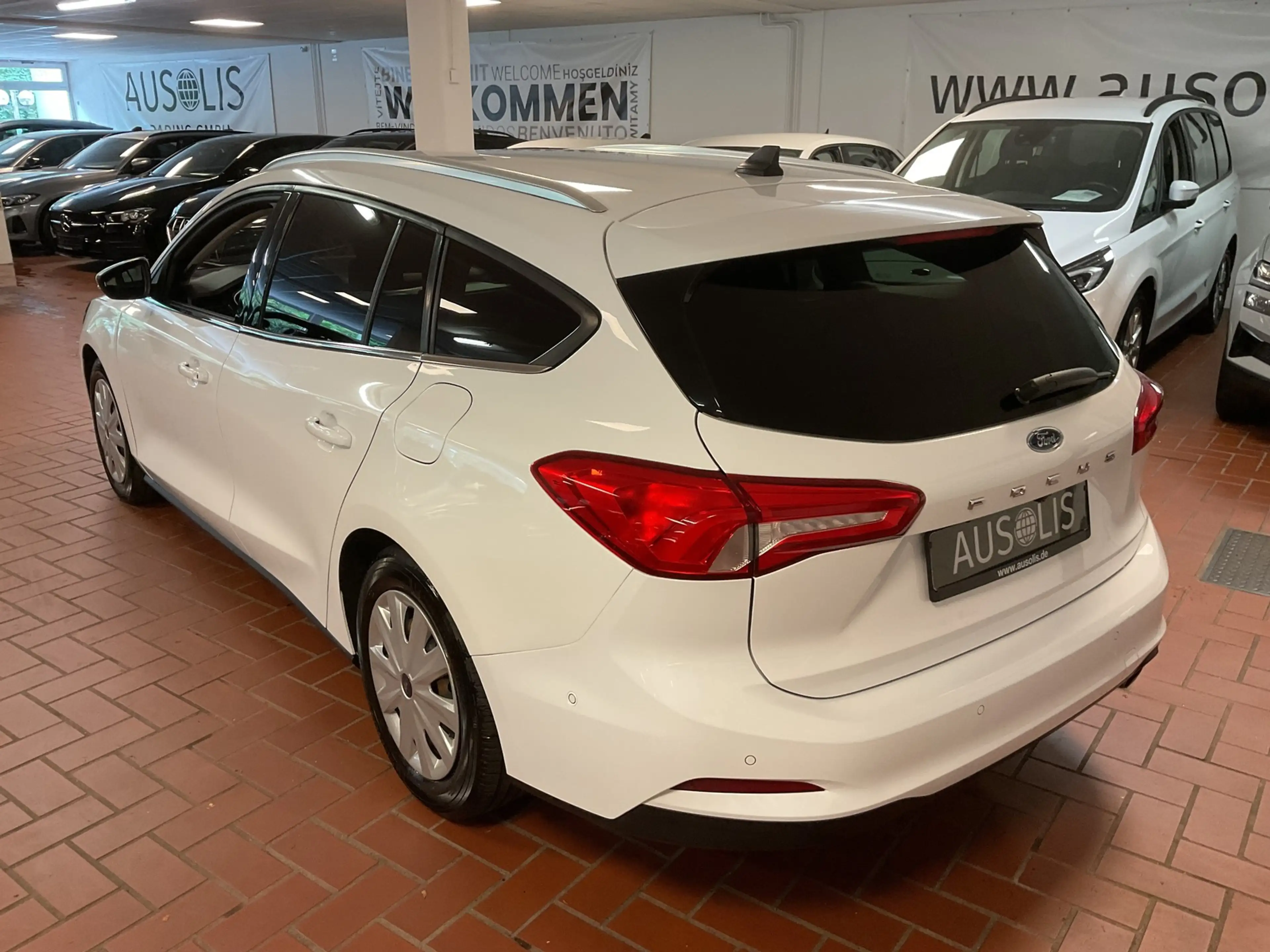 Ford Focus Turnier Cool &Connect LED,Navi,Kamera,AHK — photo 6