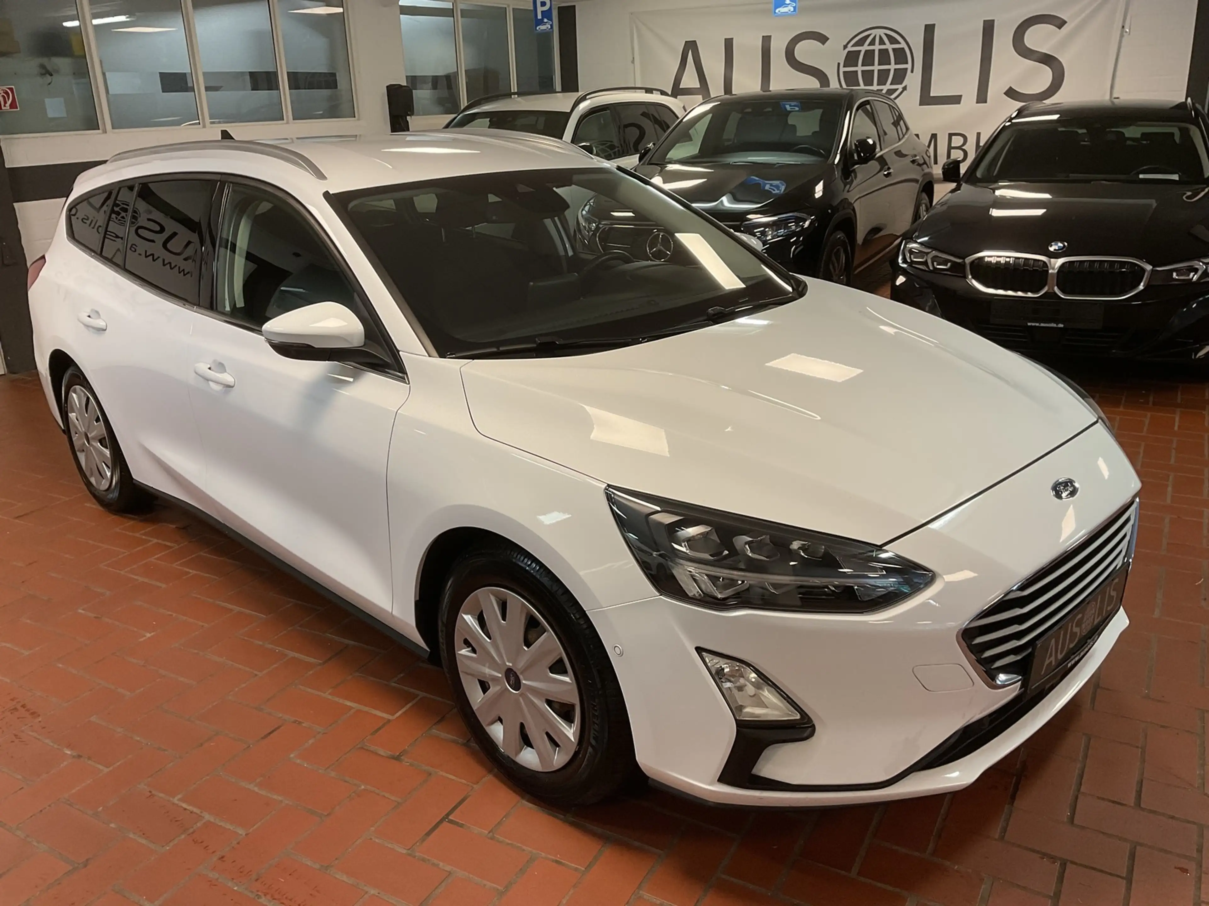 Ford Focus Turnier Cool &Connect LED,Navi,Kamera,AHK — photo 2