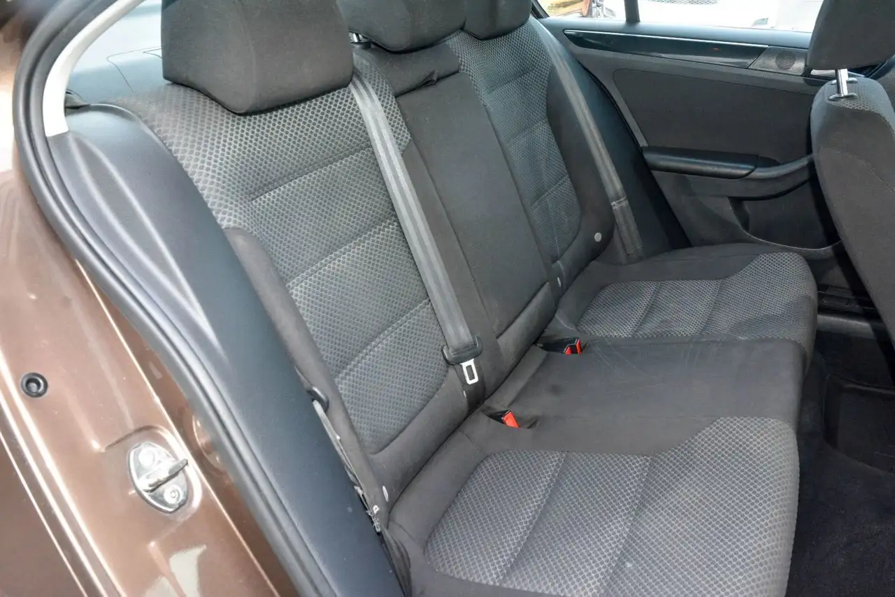 Volkswagen Jetta снимка Volkswagen Jetta