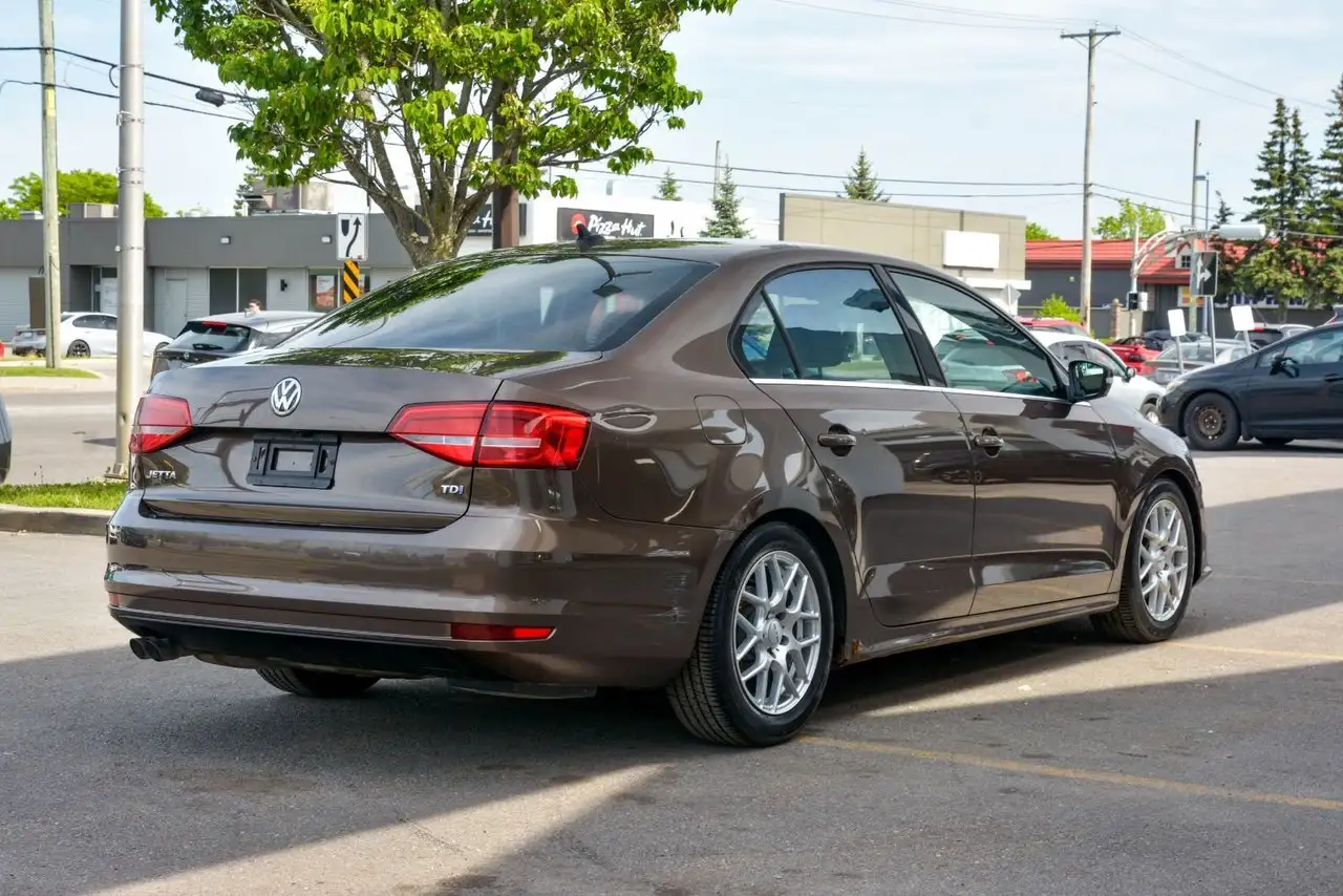 Volkswagen Jetta снимка Volkswagen Jetta