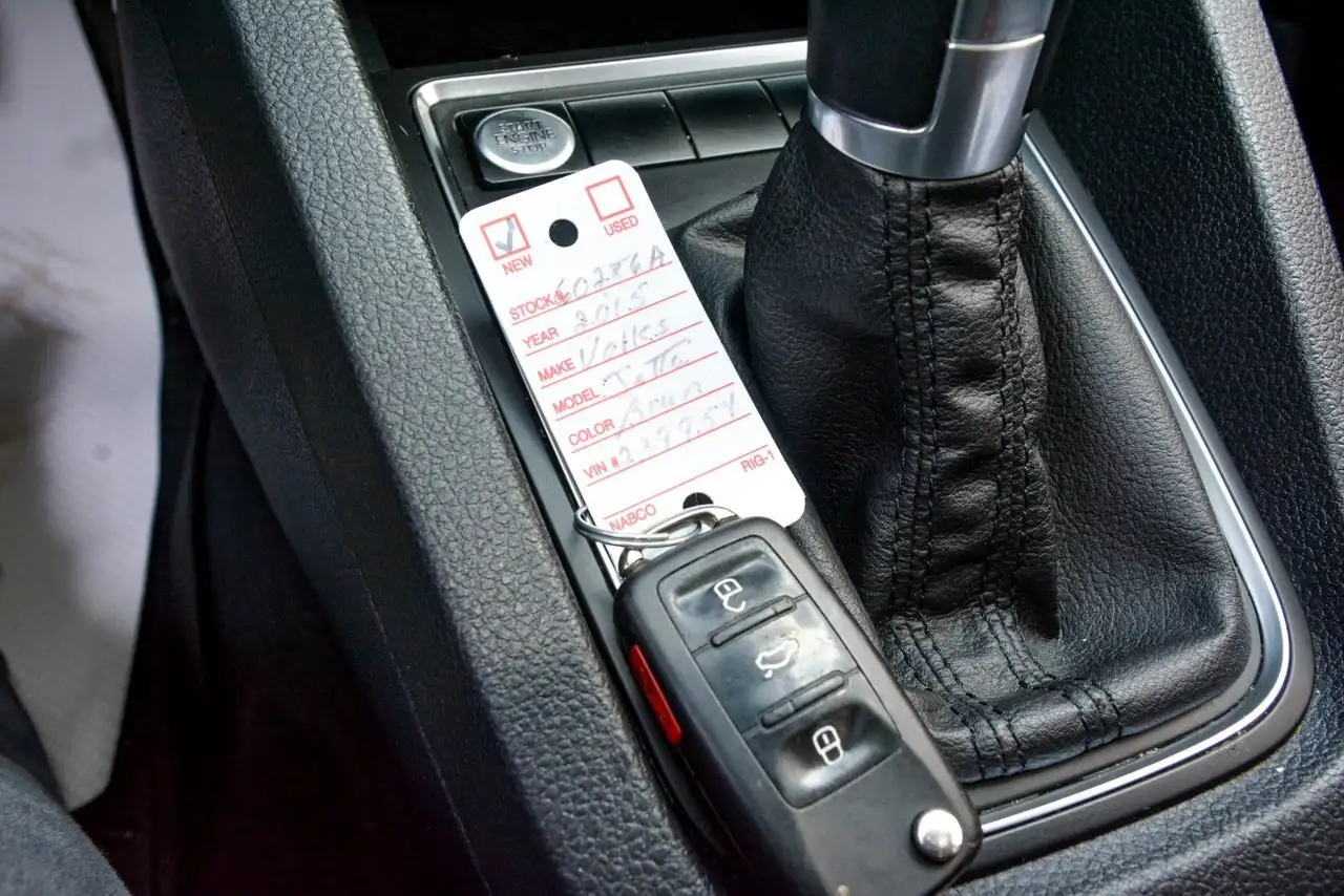 Volkswagen Jetta снимка Volkswagen Jetta