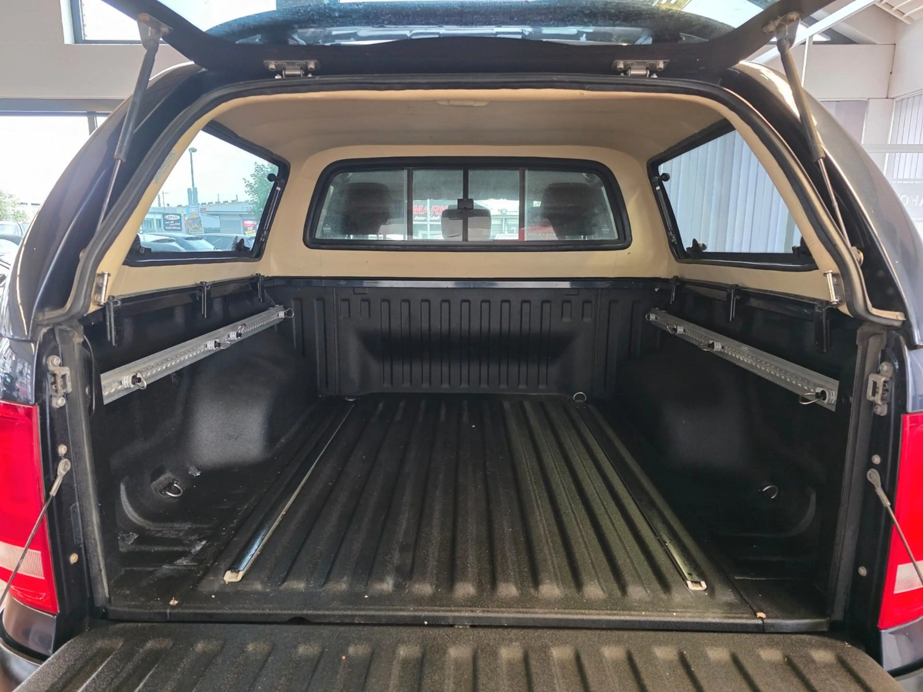 Volkswagen Amarok +Comfortline+4Motion+DoubleCab+Kamera — photo 11