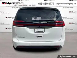 Chrysler Pacifica 2026