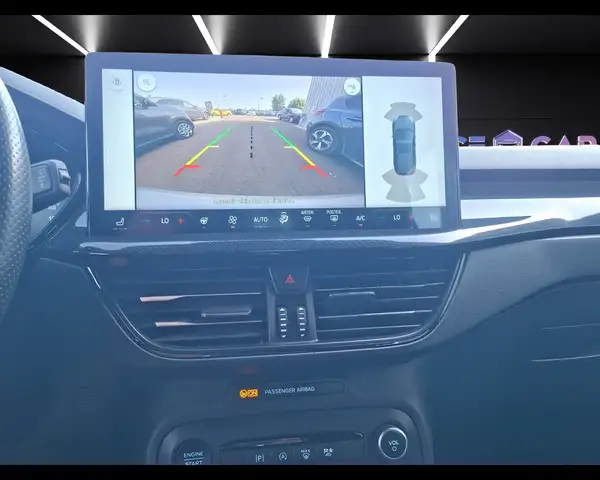 Ford Focus view 14