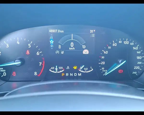 Ford Focus view 12