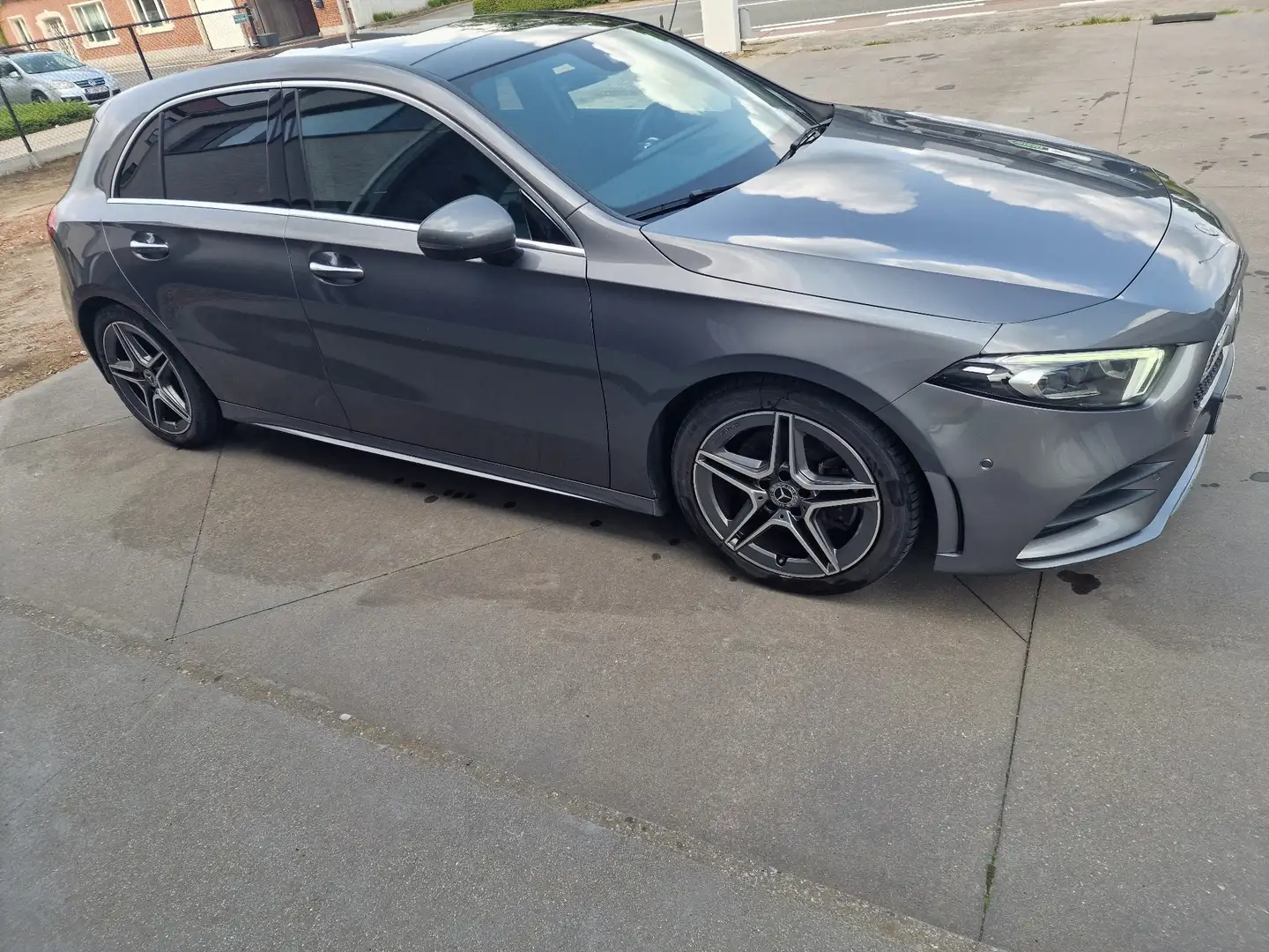 Mercedes-Benz A 220 d 8G-DCT AMG Line - 1
