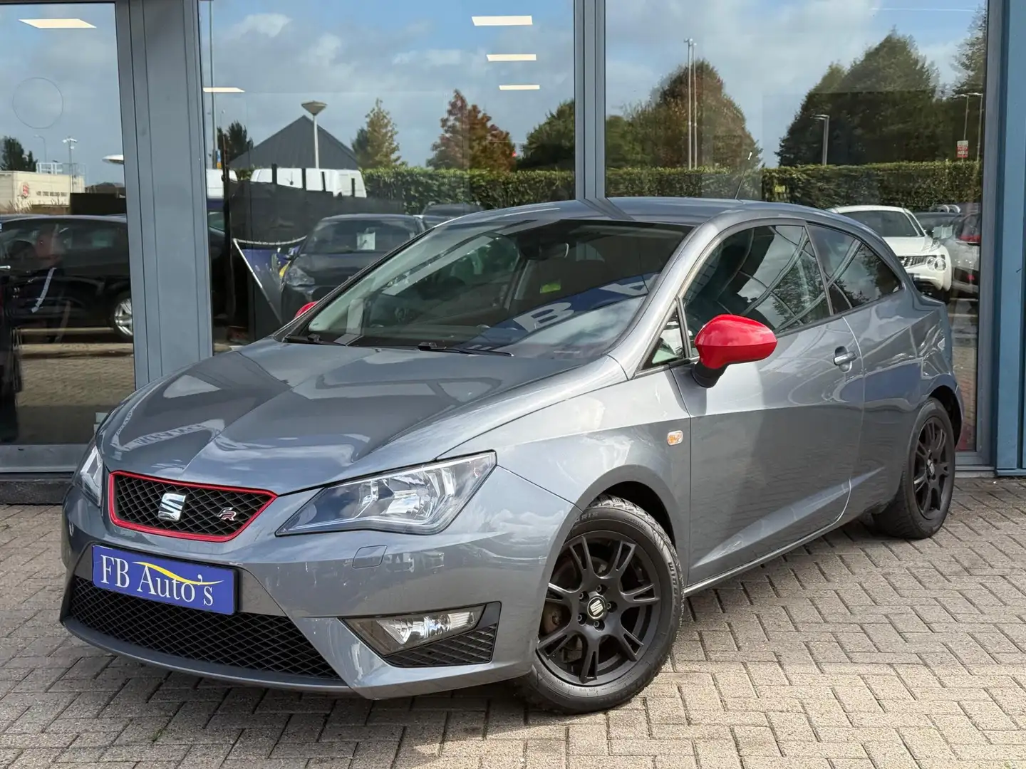 SEAT Ibiza SC 1.0 EcoTSI FR Connect Airco Navi Lmv Cruise Grijs - 1