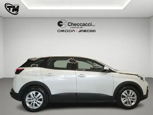 Peugeot 3008 view 6