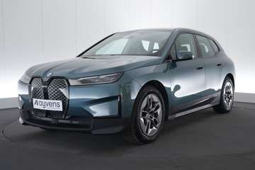 70 kWh xDrive40 LEDER/CUIR LED GPS PDC CAM Mass./V