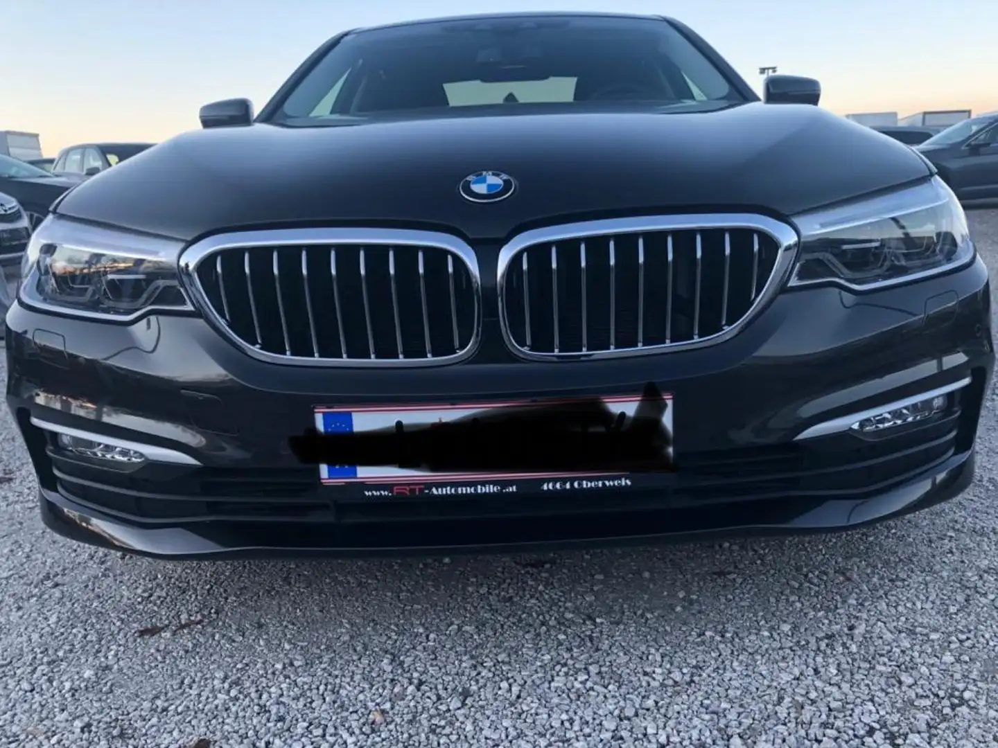 BMW 540 540i Aut. Braun - 1