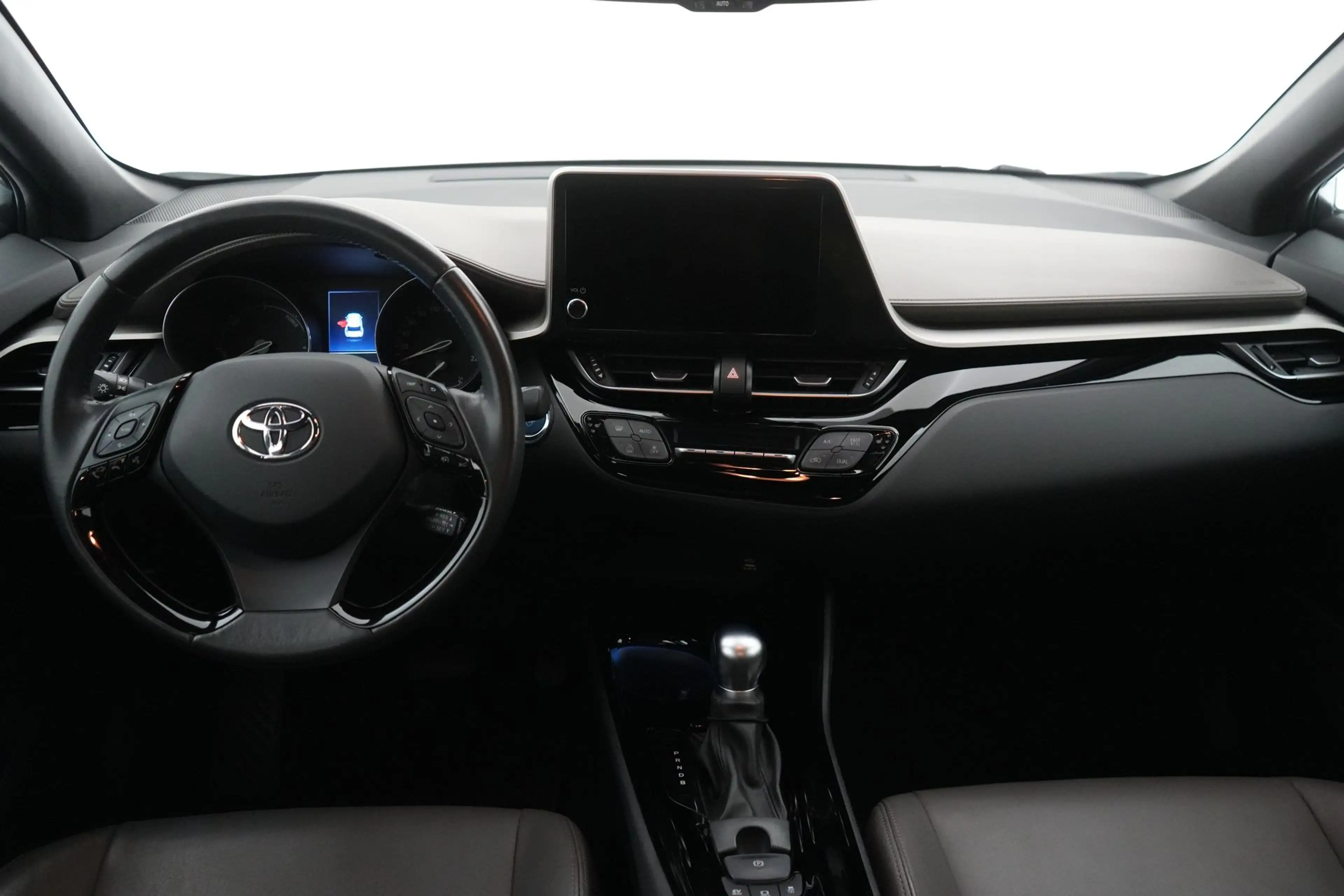 Toyota C-HR 1.8 VVT-I HEV C-HIC LEDER/STOF LED GPS PDC CAM Ver — photo 13