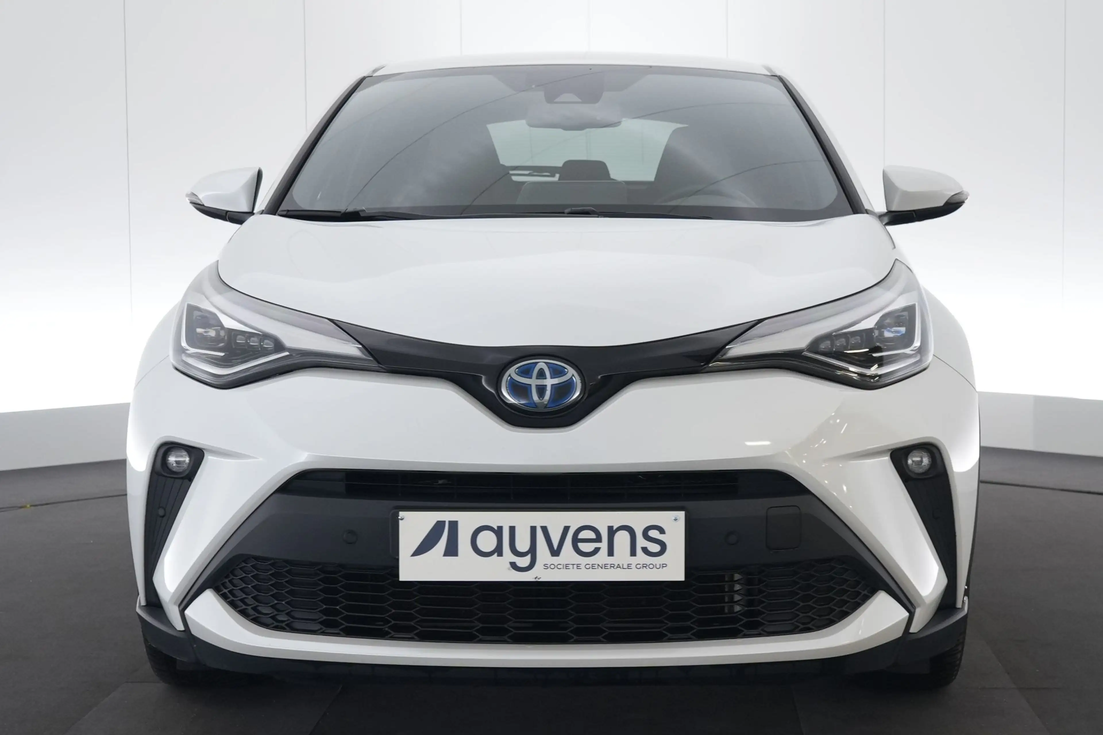 Toyota C-HR 1.8 VVT-I HEV C-HIC LEDER/STOF LED GPS PDC CAM Ver — photo 2