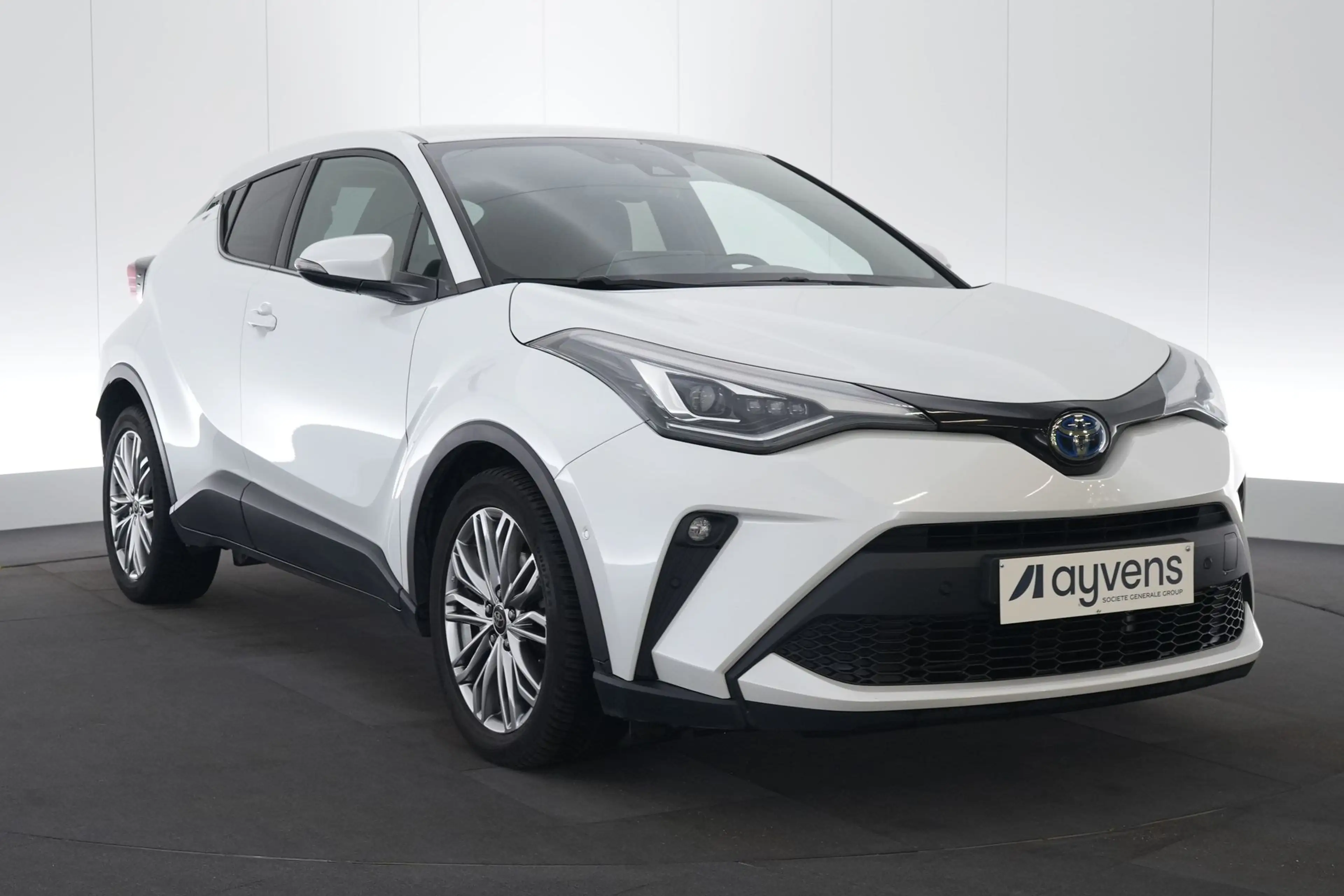 Toyota C-HR 1.8 VVT-I HEV C-HIC LEDER/STOF LED GPS PDC CAM Ver — photo 3