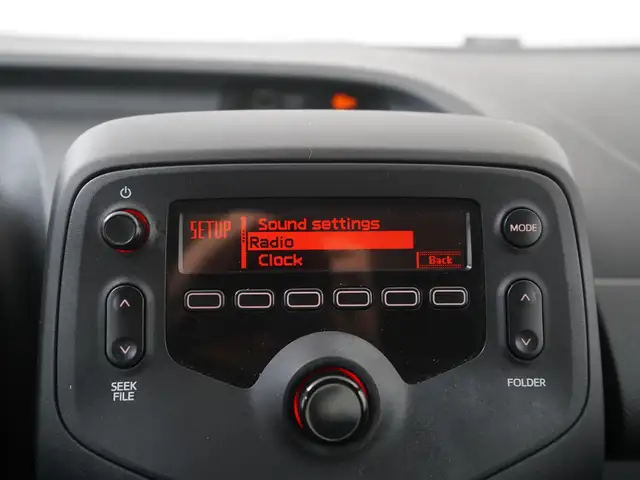 Citroen C1 view 11