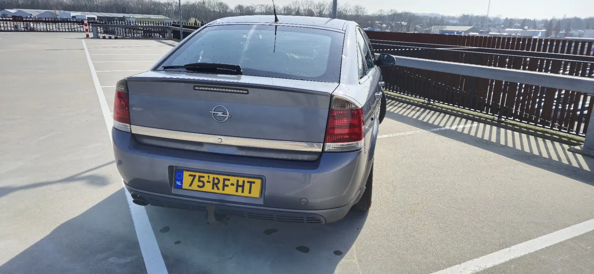 Opel Vectra 1.8 GTS - 2