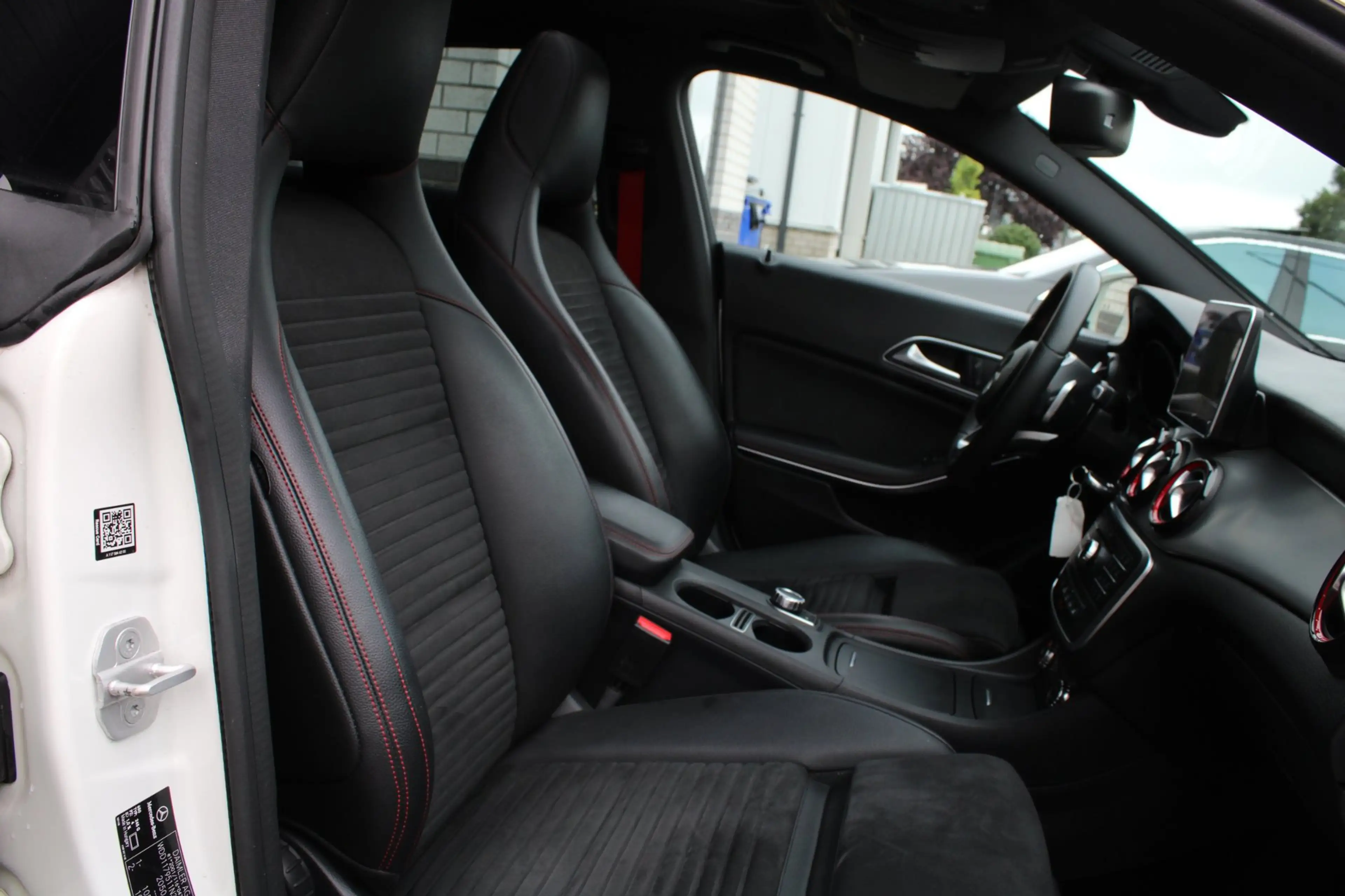 Mercedes-Benz CLA 250 Shooting Brake AMG-Sport 4MATIC l Panoramadak l LE — photo 10