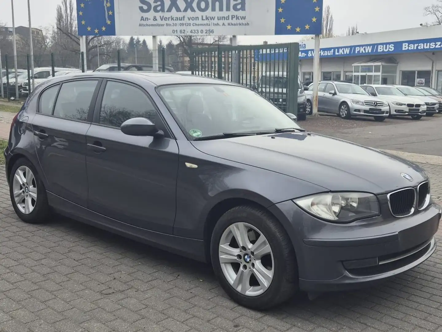 BMW 120 120d Grau - 1