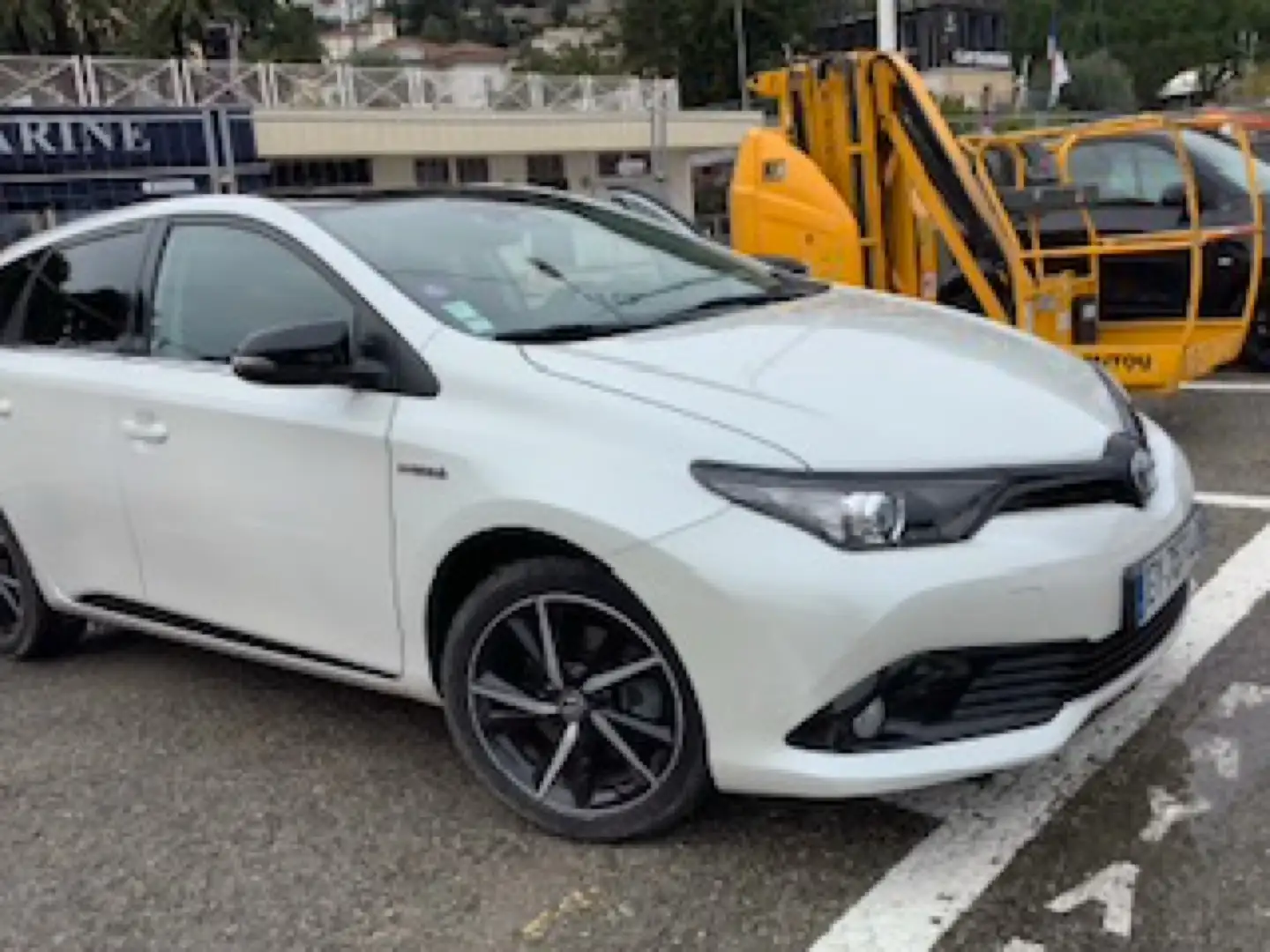 Toyota Auris Hybride 136ch collection RC 18 Bianco - 1