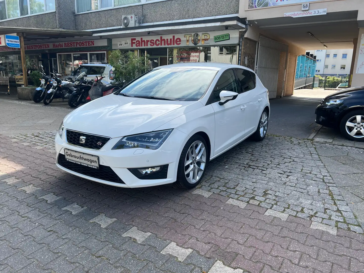 SEAT Leon FR/1.Hand/Scheckheft/Navi/LED Scheinwerfer/Leder Weiß - 2