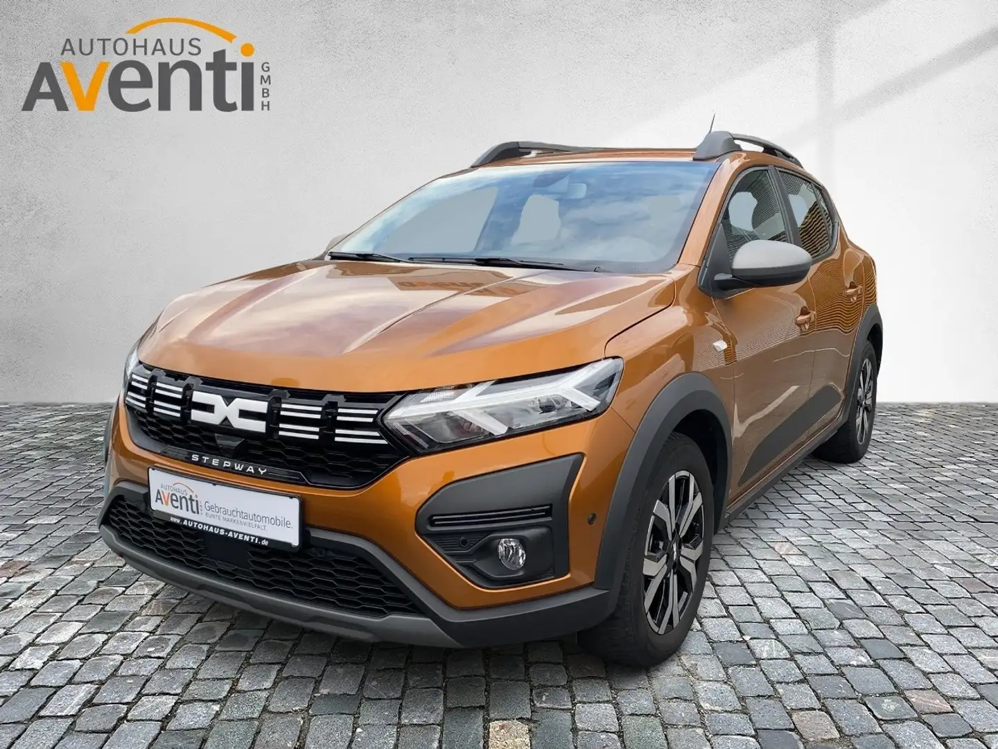Dacia Sandero Stepway Expression+ *LED*Tot Winkel*Navi* Orange - 2