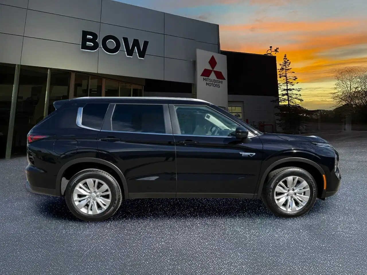 Mitsubishi Outlander photo Mitsubishi Outlander