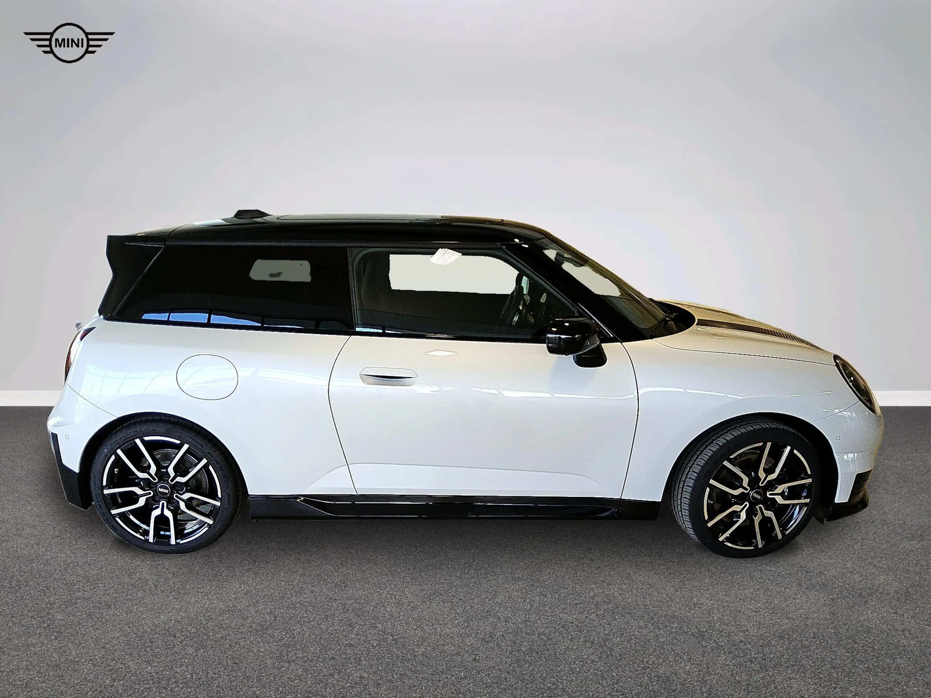 MINI Cooper SE John Cooper Works Trim — photo 3