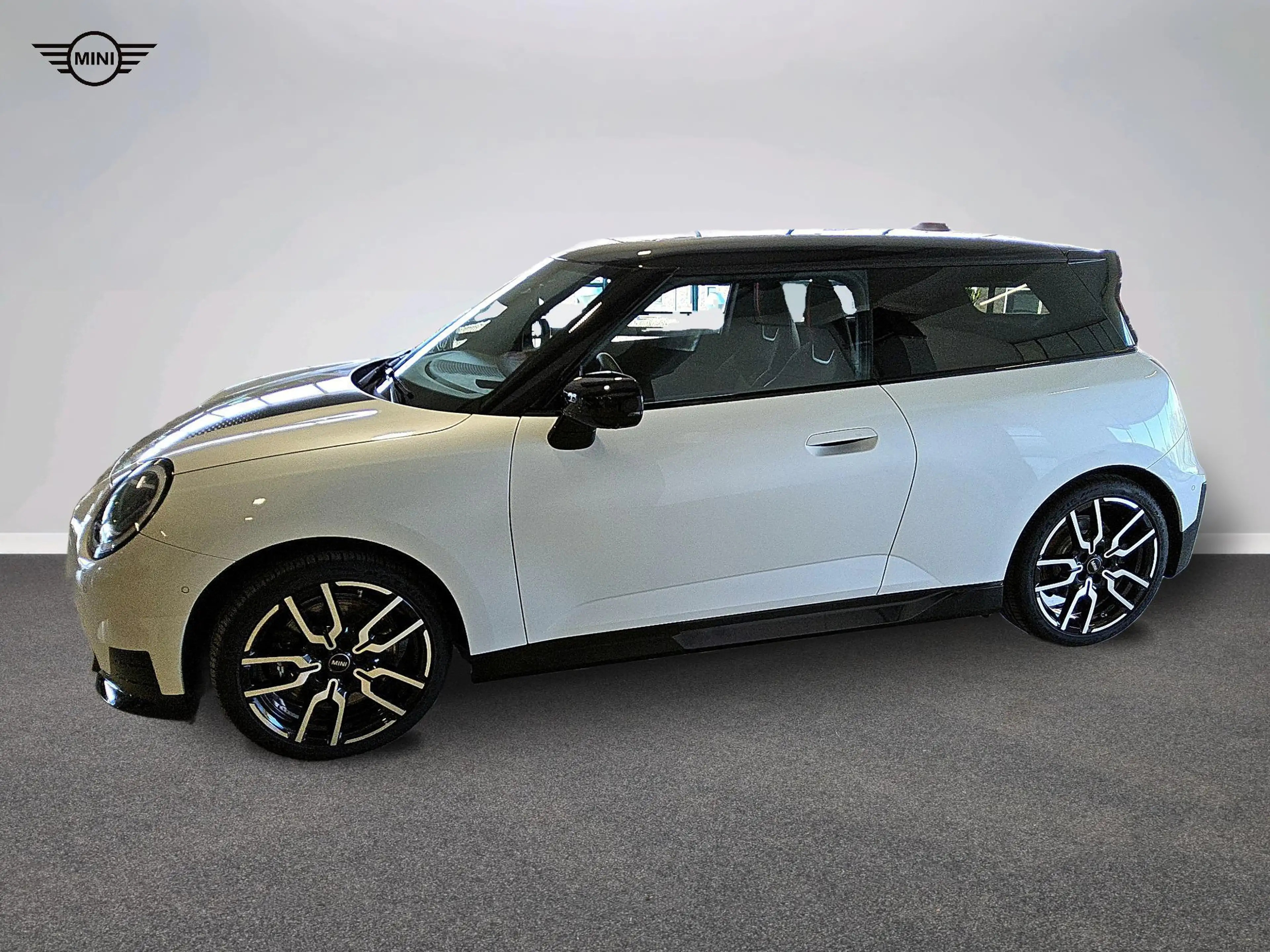 MINI Cooper SE John Cooper Works Trim — photo 2