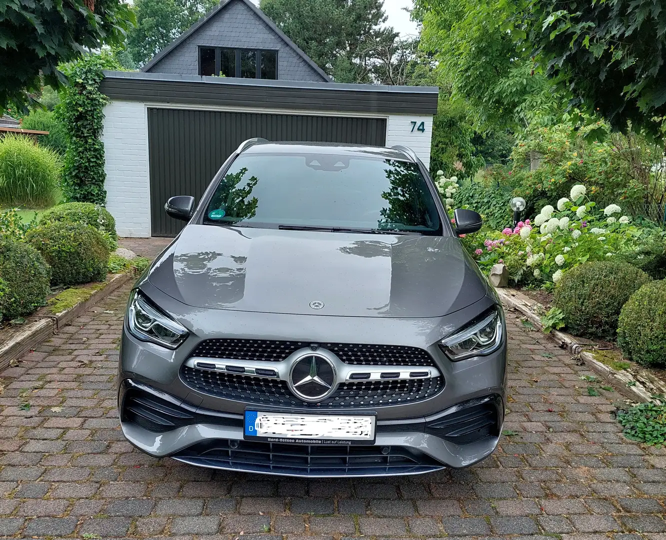 Mercedes-Benz GLA 250 GLA 4Matic 8G-DCT AMG Line siva - 1