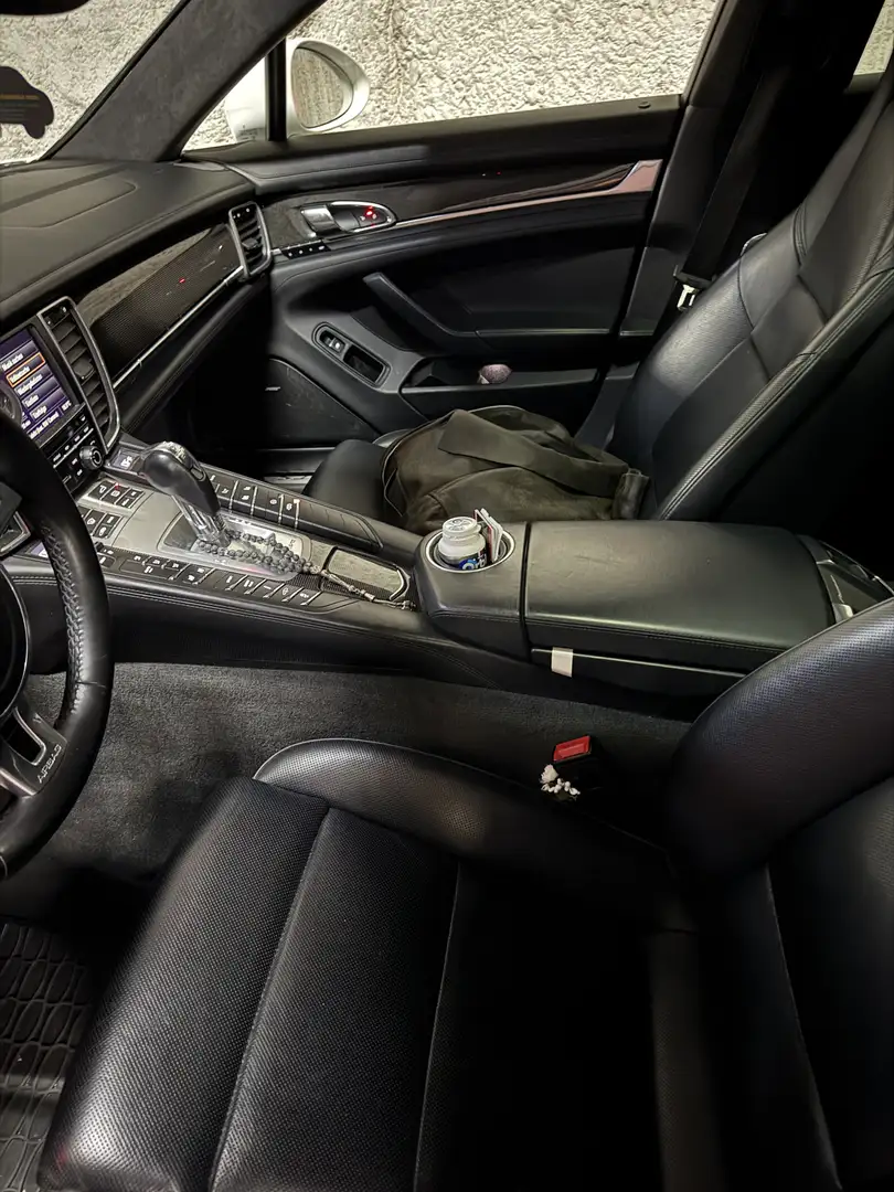 Porsche Panamera GTS DSG - 2